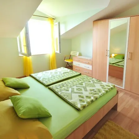 Almissa Apartament *